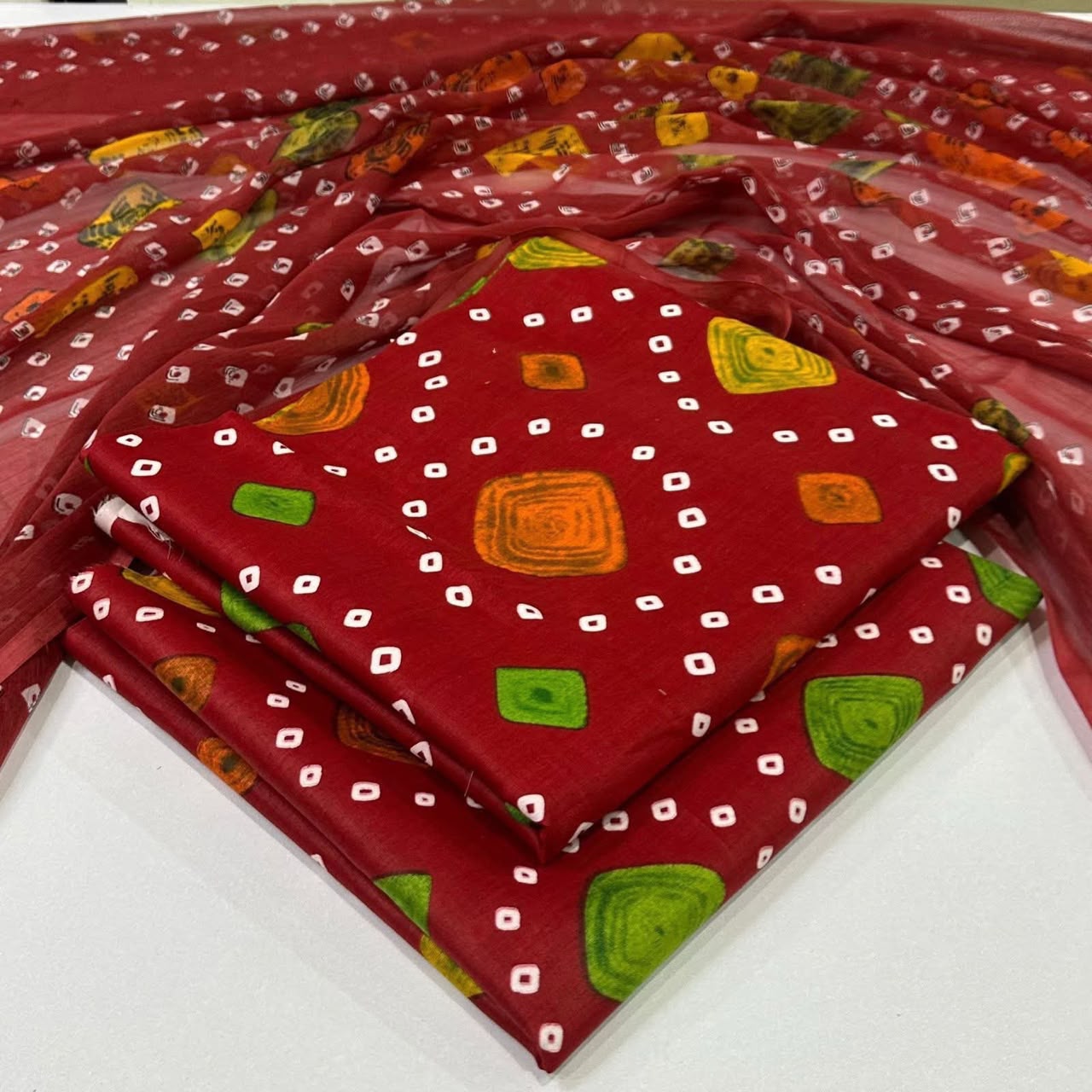 Lawn 3PC – Chiffon Dupatta – D-129
